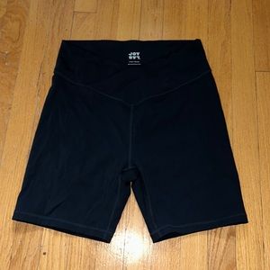 JoyLab cross waistband biker shorts